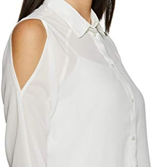 Only  white button down shirt - Picture 2 of 10